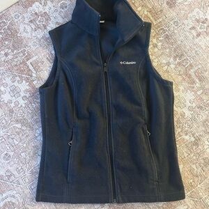 Columbia Black Fleece Vest